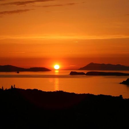 Sunset Sea View Villa 6 Аріллас Екстер'єр фото
